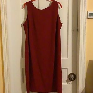 Red sleeveless dress